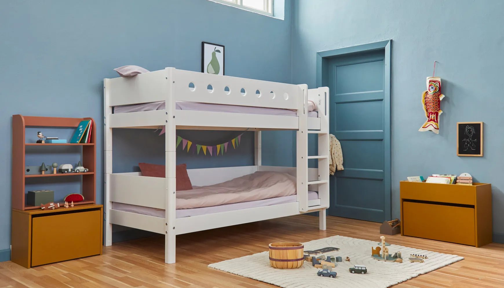 FLEXA Bunk Beds*Bunk bed w. straight ladder